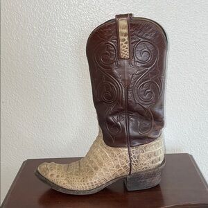 Lucchese Classics Handmade Hornback Caiman/Alligator Cowboy Boots (Made in USA)